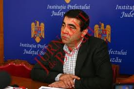 Prefectul petrece Sf Pasti, acasa