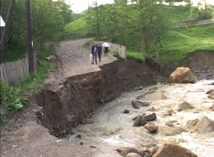 Aşteaptă banii de la Guvern