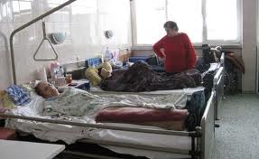 Guvernul ţine pe loc deschiderea spitalului din Pătârlagele