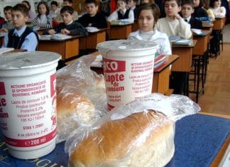 Elevii din Buzău, fără lapte și corn, la mai bine de o lună de la începerea anului școlar