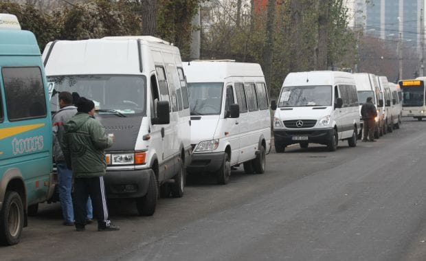 Ce se întâmplă cu maxi-taxi din oraș, începând de astăzi!