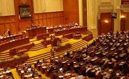 Proiect: Senatorii îşi pierd mandatul şi în cazul unei condamnări cu suspendare