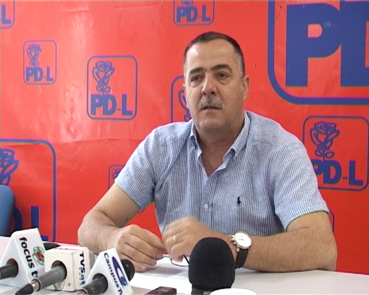 CEZAR PREDA: ,,După un an de guvernare USL se vede și la Buzău cât de bine o duc buzoienii. Cu cât le-au crescut facturile, cum au crescut prețurile (…) cum le-au crescut utilitățile și cu cât o să le crească de la 1 iulie,,