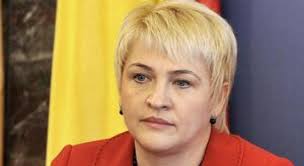 Primarii comunelor prin care trec cursuri de apă vor putea utiliza gratuit pietriș din albia râului pentru blastarea drumurilor comunale. Vestea bună a fost dată de ministrul Lucia Varga