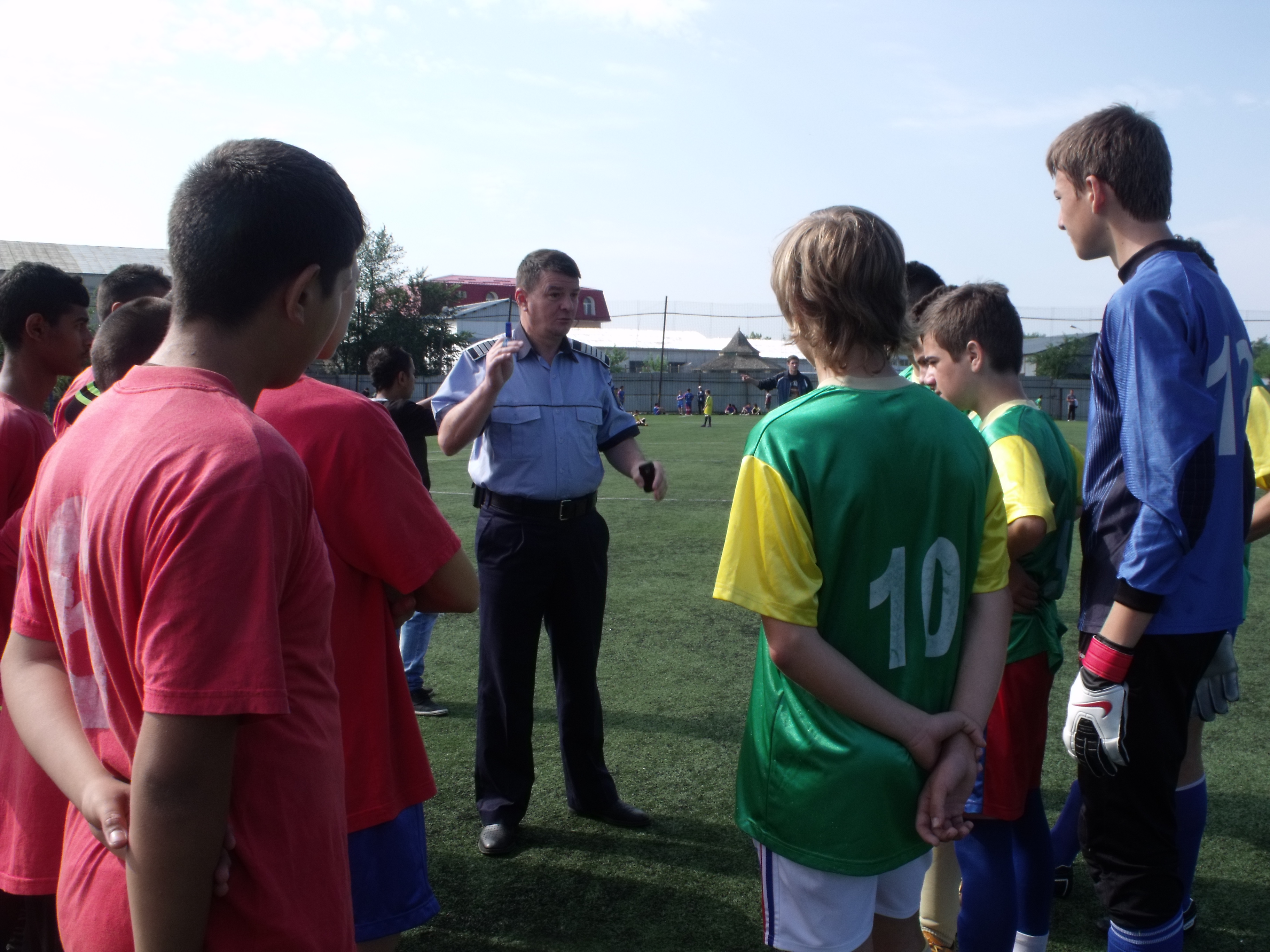 Cupa Cartierelor, la final. Astăzi, pe stadionul Gloria, au loc finalele