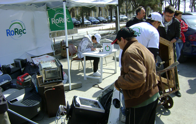 In week-end scapati de deseurile electrice si aveti sansa sa castigati un premiu