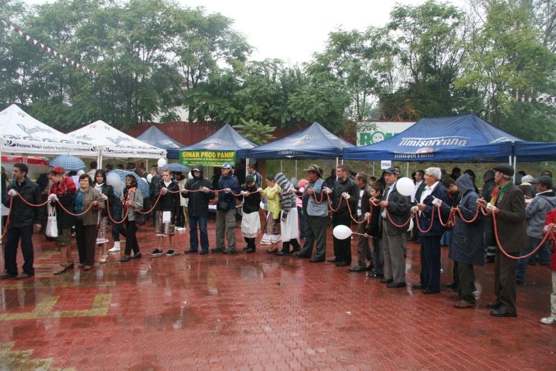 Astăzi şi mâine, la Berca, are loc Festivalul Cârnaţilor de Pleşcoi organizat cu sprijinul Consiliului Judeţean Buzău