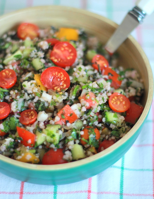 Raluca Balas de la Jollie Studio ne invata ce sa mancam dupa antrenament, pentru rezultate excelente la sala