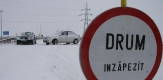 Drumuri blocate, ambulante si masini prinse intre nameti, trenuri oprite si localitati fara curent. Vezi aici situatia grava in care este judetul Buzau din cauza zapezii