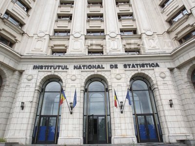 Acces gratuit la baza de date proprie a Statisticii