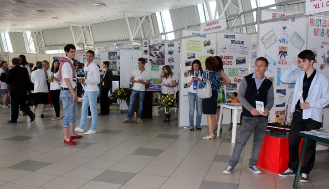 Șansă pentru viitorii liceeni! Se deschide Târgul Ofertelor Educaționale