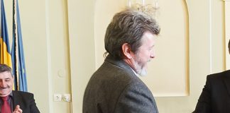 Câte 500 de lei pentru cetățenii de onoare ai Buzăului. Florentin Popescu și Valeriu Șușnea, desemnați, Oamenii Anului 2014