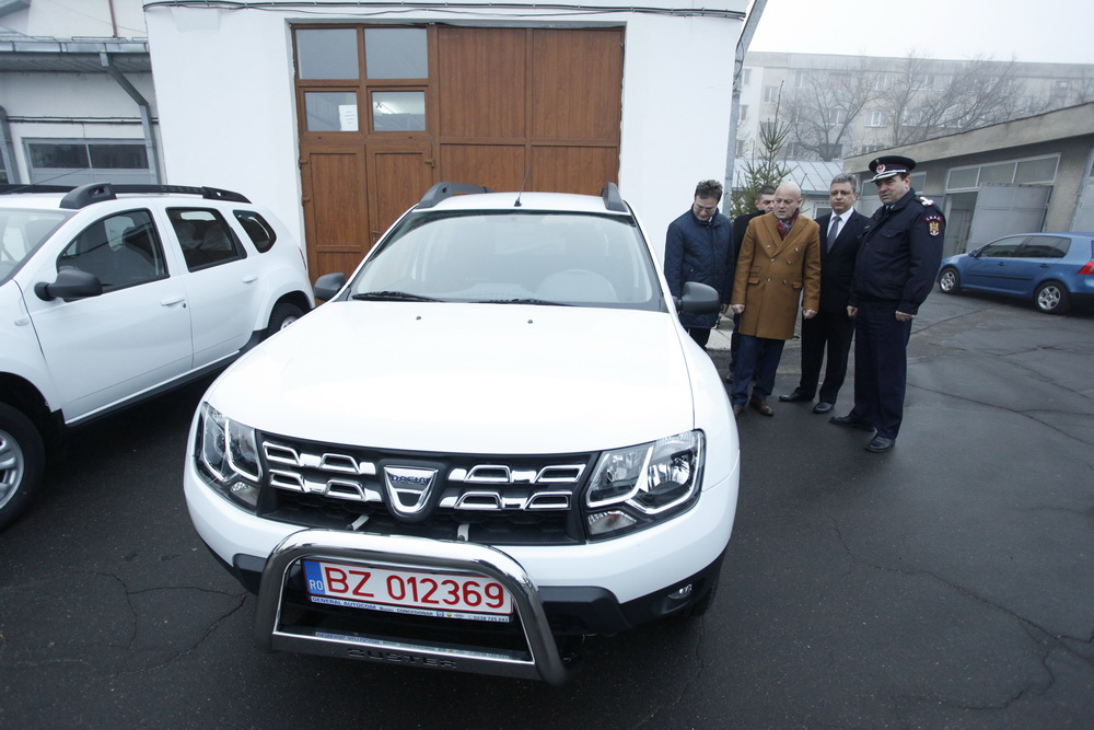 Dustere noi, predate luni Inspectoratului pentru Situații de Urgență și Centrului Militar Județean