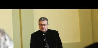 Micea Dinescu a adus in fata buzoienilor „Femeile din secolul trecut”