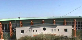 Video: Sală de sport de 1 milion de euro, impracticabilă! Primarul din Breaza spune că obiectivul mult dorit prezintă pericol pentru copii