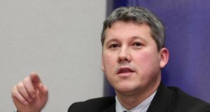 Guvernul, condus de un buzoian