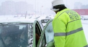 Şase şoferi au rămas fără permise după ce au forţat filtrele poliţiei