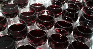 44 de pahare pentru bărbaţii care respectă tradiţia. Poliţiştii sunt cu ochii pe şoferii turmentaţi