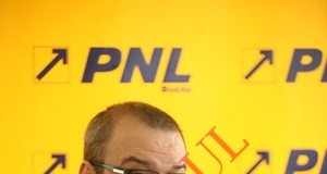 Presedintele PNL Buzau, deputatul George Scutaru ii recomanda lui Constantin Boscodeala sa fie mai rezervat in declaratii