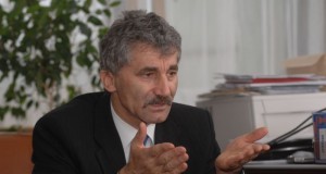 Cezar Preda, în graţiile conducerii partidului