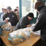 Peste 71 de mii de buzoieni vor beneficia şi anul acesta de ajutoare prin programul PEAD