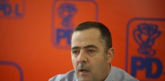 Presedintele PDL Buzau,Cezar Preda, nu crede ca deputatul PSD Marian Ghiveciu stie sa scrie dupa dictare