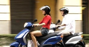 Mopedele, conduse de anul viitor doar cu permis