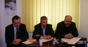 Uniunea Asociaţiilor de Proprietari sfătuieşte buzoienii să nu mai lase firmele de internet să găurească pereţii