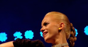 Show incendiar cu Anda Adam la Galleria Mall