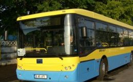 Număr limitat de călătorii gratuite cu mijloacele de transport în comun pentru pensionarii buzoieni