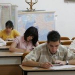 Profesorii au fost mai exigenţi- din această cauză numărul elevilor înscrişi la bac este mai mic decât anul trecut