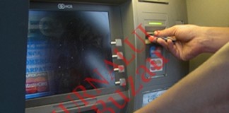 Un tanar din Sapoca retinut de politisti cand incerca sa scoata bani de pe cardul altuia