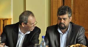 Negocieri în USL pentru eşalonul doi din Primărie şi CJ. Marcel Ciolacu și Fănică Bârlă rămân viceprimari, iar Petre Emanoil Neagu va fi vicepreşedinte al CJ