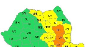 Nu scăpăm de ploi. Codul portocaliu a fost prelungit în judeţul Buzău până marţi seara
