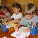 În 4 comune și o școală din oraș, elevii de la clasa pregătitoare nu au mobilier nou în prima zi de cursuri