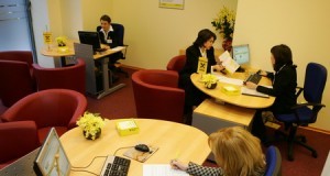 Chiar dacă este oficial zi de lucru, băncile nu efectuează tranzacţii