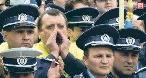 Poliţiştii buzoieni protestează la Bucureşti