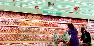 Alimente stricate gasite in magazine de sarbatori