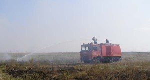 Avertizări de la pompieri pentru evitarea incendiilor după recoltarea cerealelor păioase