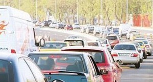 Taxa auto, amânată până în 2013