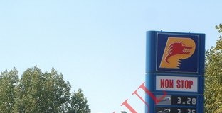 Primele scumpiri: carburantii, tigarile si cafeaua