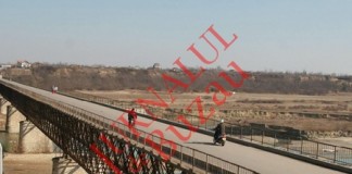 Se va construi un al treilea pod la Vadu Paşii. Reprezentanţii Consiliului Judeţean au primit toate avizele necesare