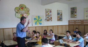 Poliţiştii au dat sfaturi elevilor înainte de vacanţă