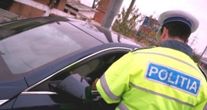 11 şoferi au fost lăsaţi ieri fără permise. Printre ei şi un începător care a condus un autoturism cu 119 km/h în localitate