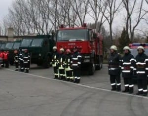 36 de pompieri și jandarmi vor fi șomeri de mâine