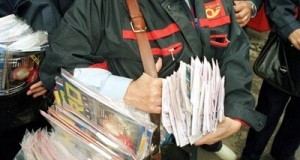 Angajaţii Poştei vor protesta astăzi în faţa Prefecturii