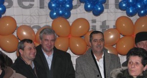 Cantec, joc si voie buna la spectacolul oferit femeilor de PDL Buzau