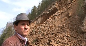 Sprijin pentru drumurile distruse de inundatii