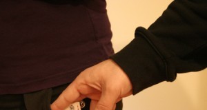 Patroni de magazine, pacaliti de falsi inspectori OPC