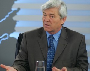 Valeriu Tabara: “In partid se asteapta ca Blaga sa renunte la candidatura”. Cezar Preda: “Nu ma cobor la mintea… politica a lui Tabara”